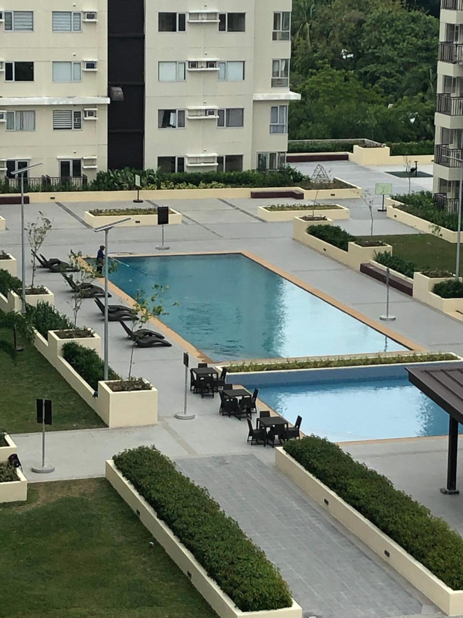 Spacious 2 Bedroom Condo Unit For Rent Илойло Сити Екстериор снимка