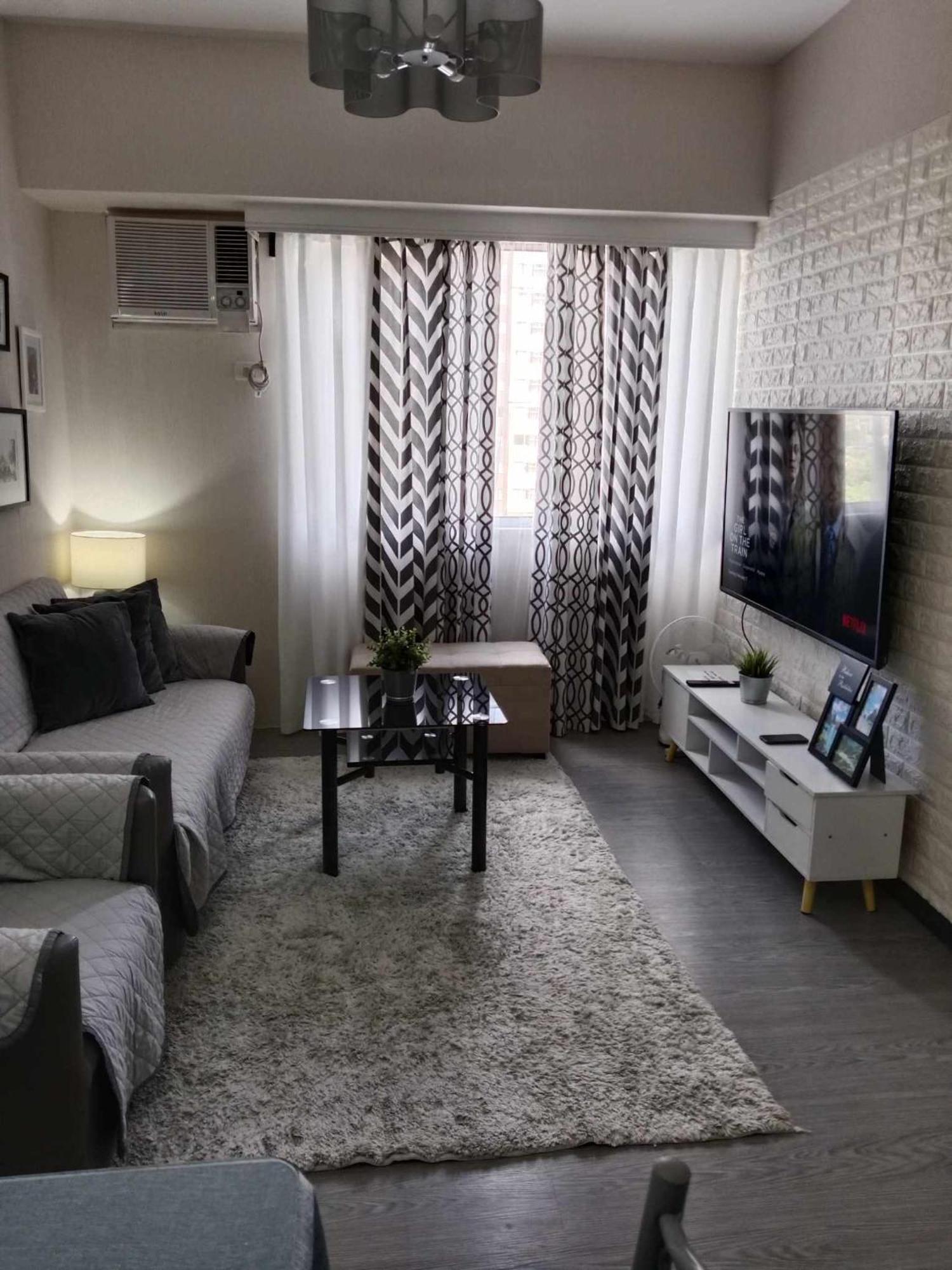 Spacious 2 Bedroom Condo Unit For Rent Илойло Сити Екстериор снимка