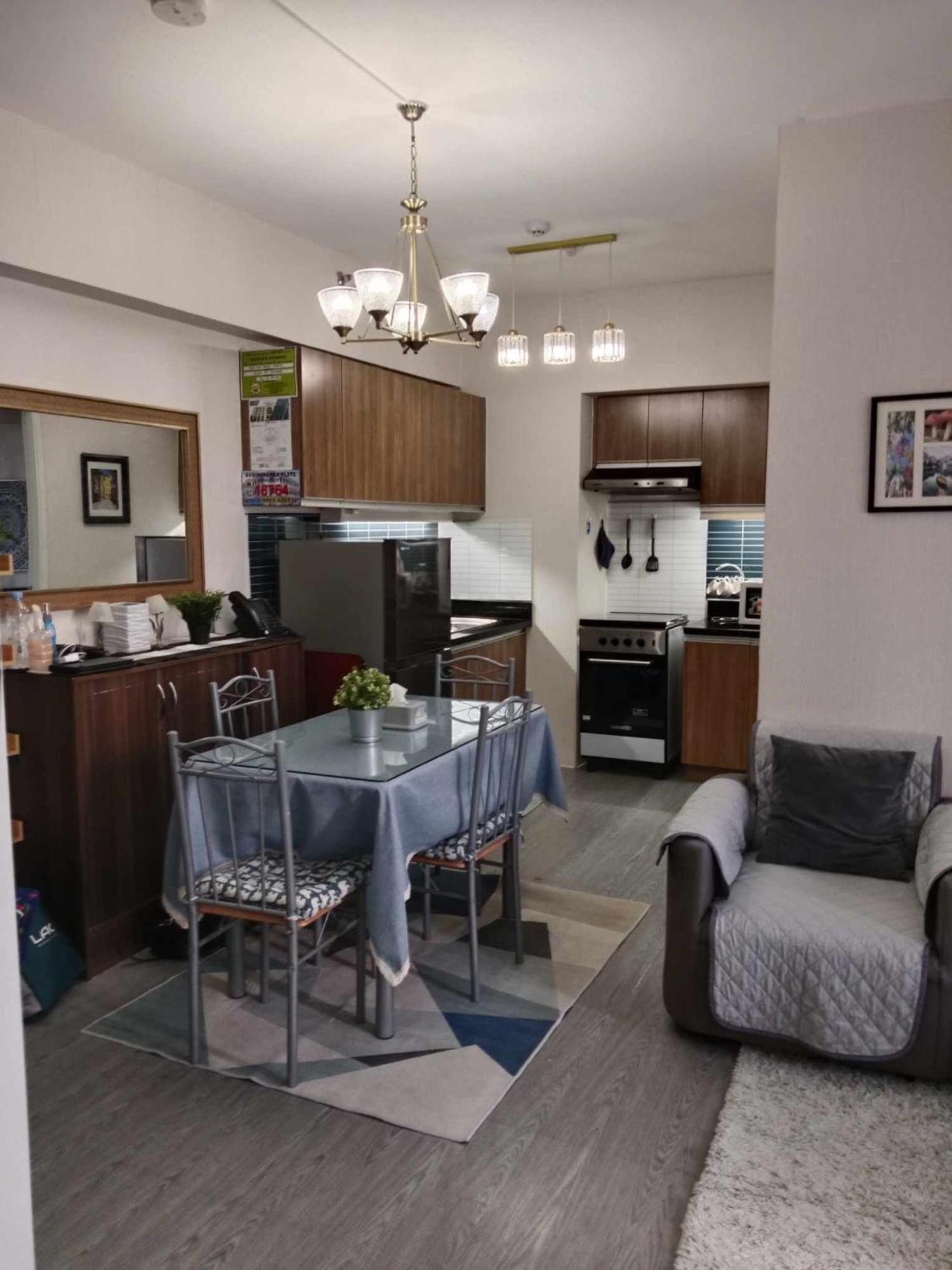 Spacious 2 Bedroom Condo Unit For Rent Илойло Сити Екстериор снимка